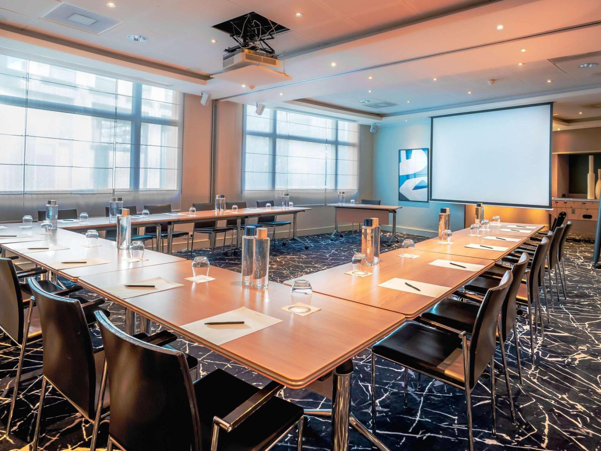 Nest Hotel Paris La Defense - Mgallery Collection Puteaux Exteriér fotografie Meeting room